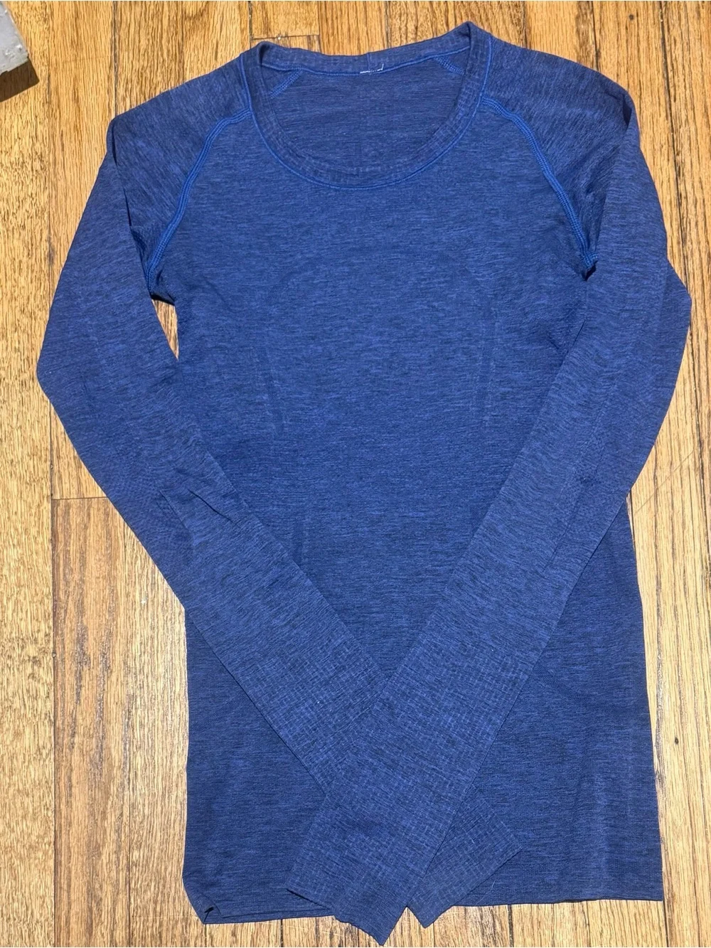 lululemon athletica Long Sleeve Heathered Blue Top